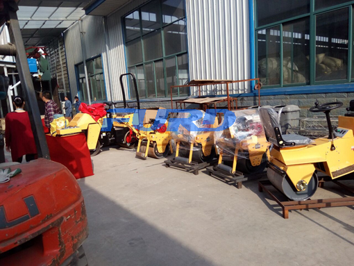 福瑞得機(jī)械座駕壓路機(jī)，手扶壓路機(jī)，小型灌縫機(jī)，井蓋切割機(jī)及時(shí)發(fā)貨
