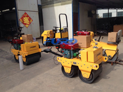 福瑞得壓路機(jī)座駕壓路機(jī)、手扶壓路機(jī)準(zhǔn)備發(fā)貨