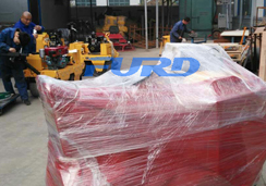 福瑞得機(jī)械座駕壓路機(jī)、手扶壓路機(jī)、灌縫機(jī)及時(shí)包裝發(fā)貨